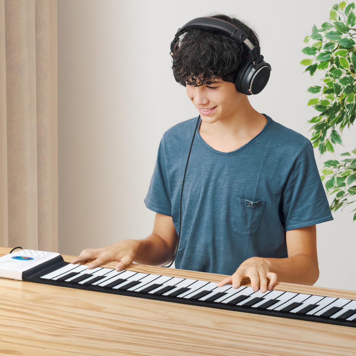POGOLAB 49 Key Roll Up Keyboard Piano, Portable Digital Electric Foldable Piano Keyboard, Rechargeable, 47 Tones, 14 Educational Demo Songs, for Beginners Gift (Black & White)