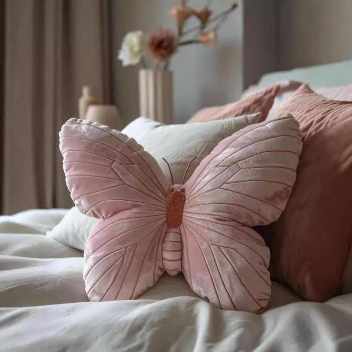 Karoeiwa Butterfly Pillow Cute Butterfly Decorative Throw Pillows 15.5 x 11.8 inch for Women Room Home Garden Sofa Couch Pink