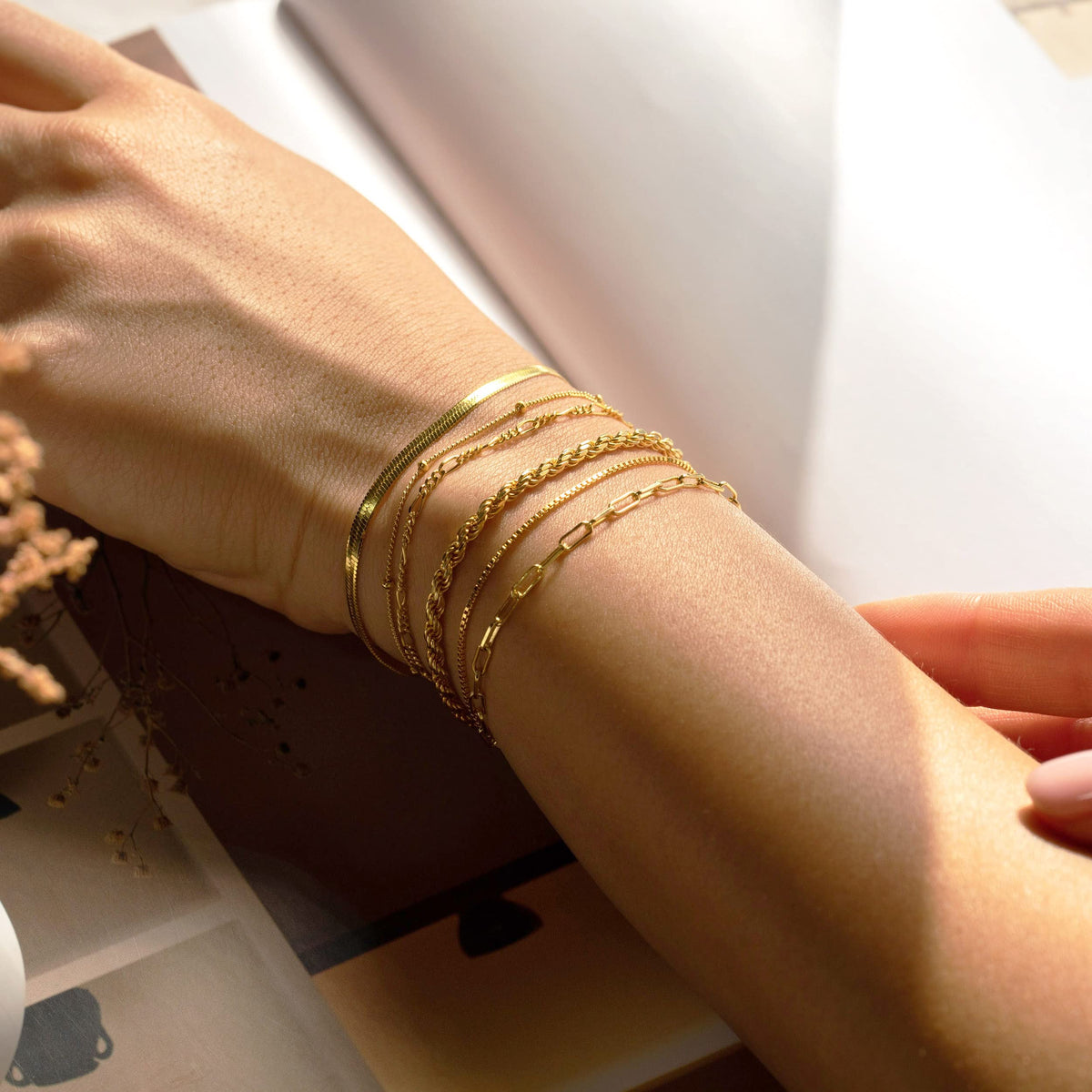 DEARMAY Gold Bracelets for Women Non Tarnish 14K Gold Plated Minimalist Bracelets Stack for Women Trendy Dainty Stackable Paperclip Rope Snake Box Figaro Chain Bracelets Set Pack Jewelry Sets Costume Fashion Gifts