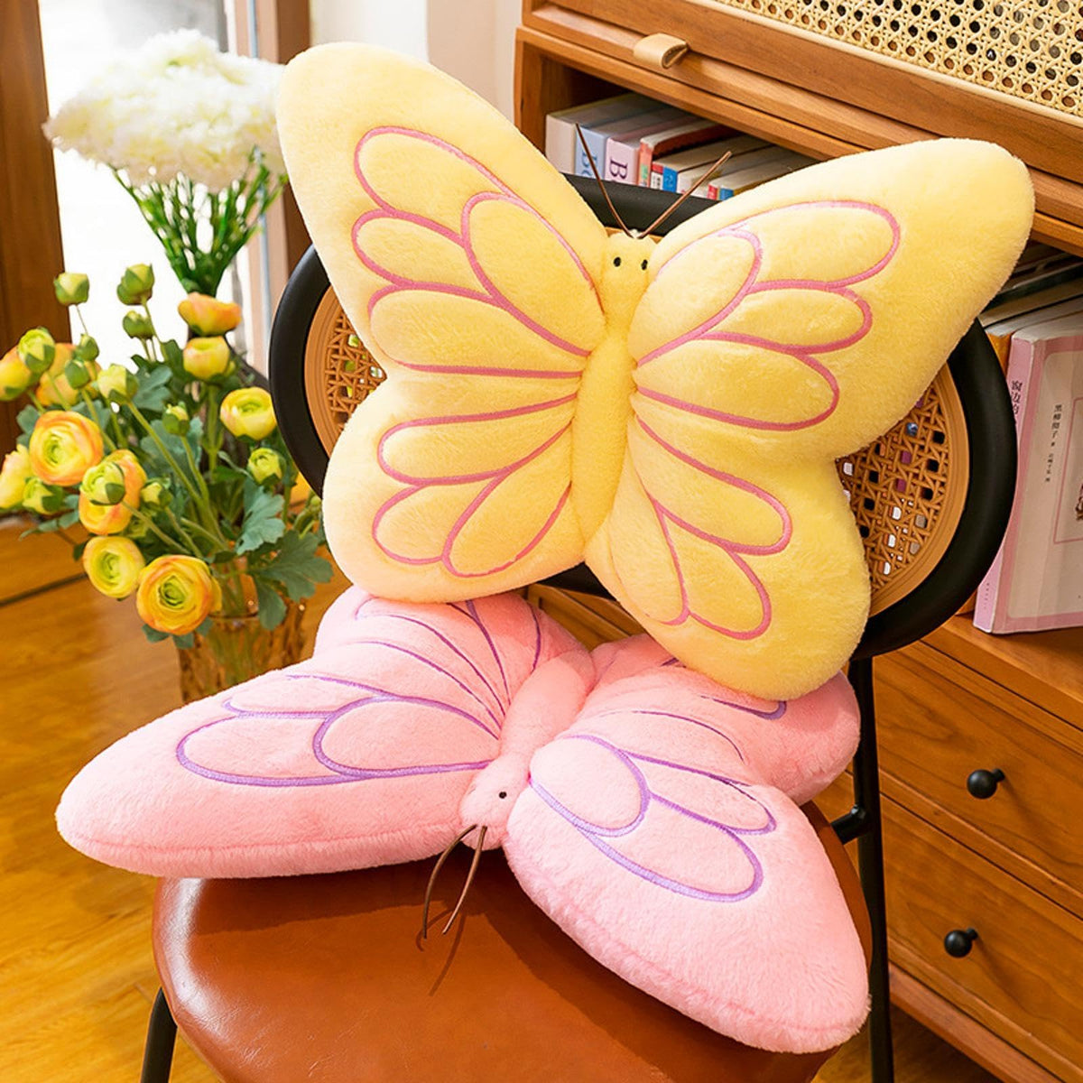 Karoeiwa Butterfly Pillow Cute Butterfly Decorative Throw Pillows Cushion 16 x 12 inch for Women Room Home Garden Sofa Couch Yellow