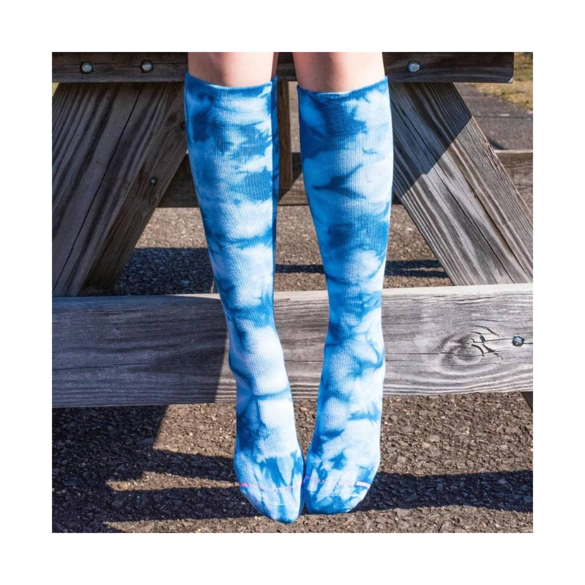 Dr. Motion Women's Tie Dye Knee-High Compression Sock - Deep Water