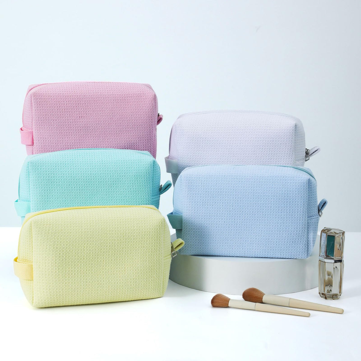 DYSHAYEN Small Waffle Makeup Bag for Travel, White - thewildfolk DYSHAYEN Small Waffle Makeup Bag for Travel, White