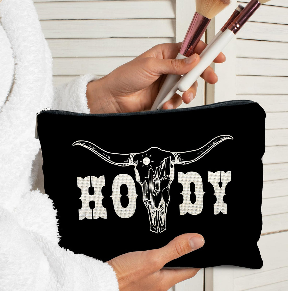 Elpwk Boho Western Howdy Makeup Bag for Women, Southwestern Cowboy Cow Skull Cactus Cosmetic Bags,Gifts for For Mom Friends Teen Girl & Women, Black Western Zipper Makeup Pouch for Purse - thewildfolk Elpwk Boho Western Howdy Makeup Bag for Women, Southwestern Cowboy Cow Skull Cactus Cosmetic Bags,Gifts for For Mom Friends Teen Girl & Women, Black Western Zipper Makeup Pouch for Purse